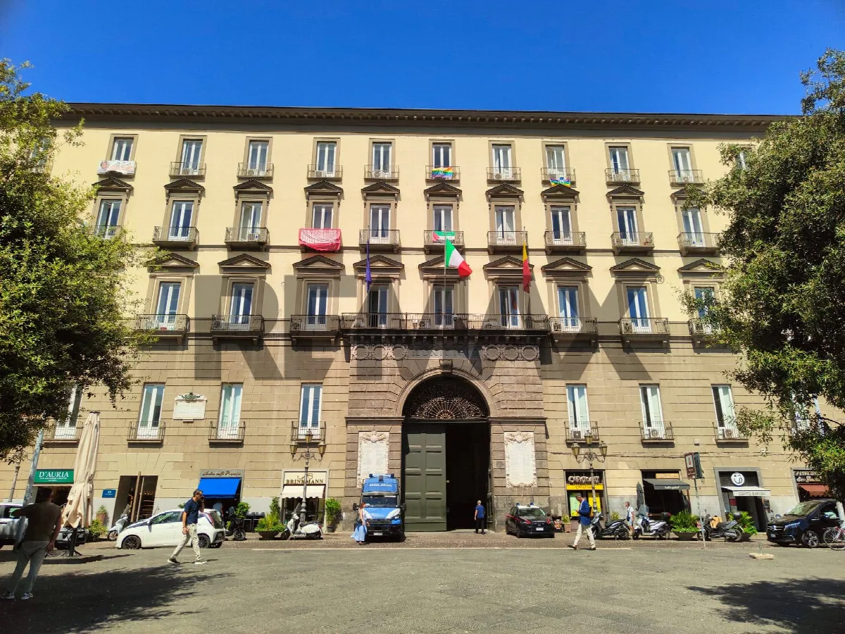Appartamento in vendita a Napoli, Porto - foto 1