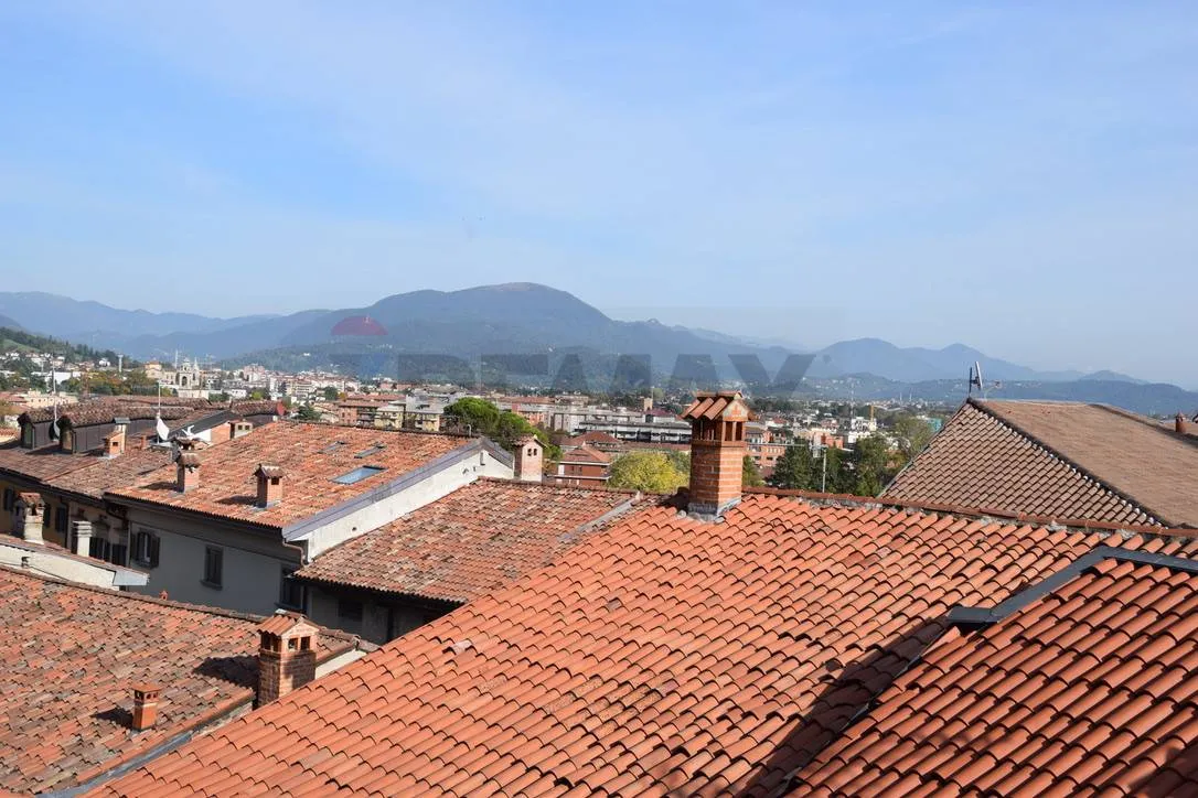 Appartamento in vendita a Bergamo, Centrale - foto 4