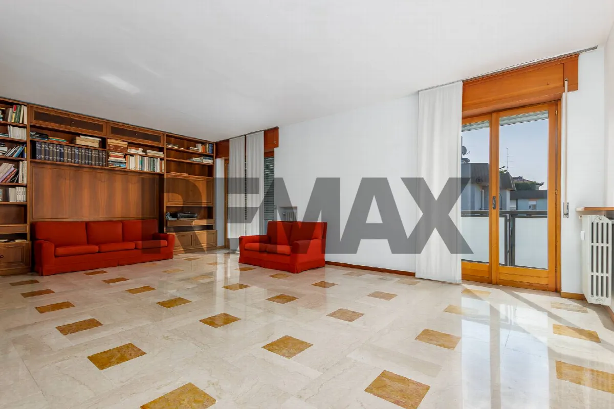Appartamento in vendita a Bergamo, Centrale - foto 2