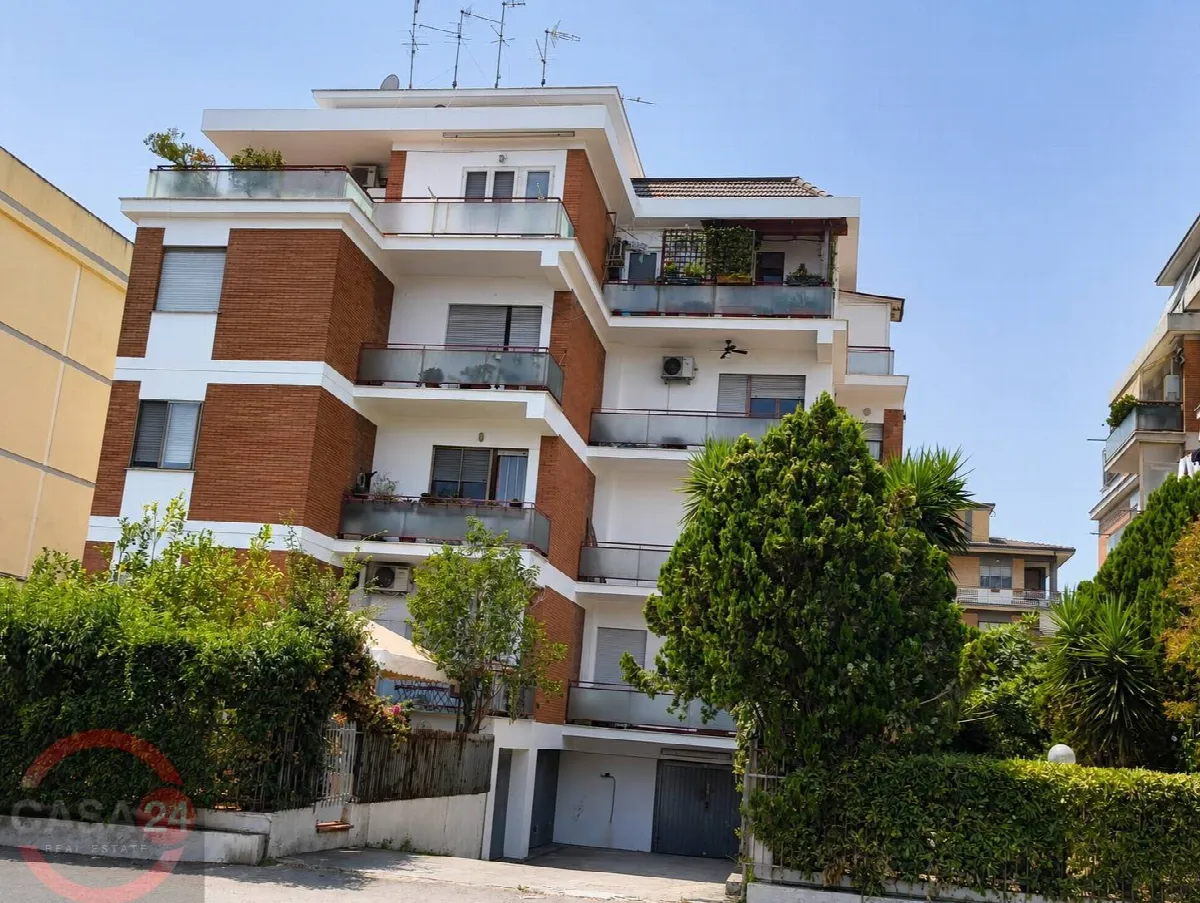 Appartamento in vendita a Latina, R0 Zona Centrale - foto 1