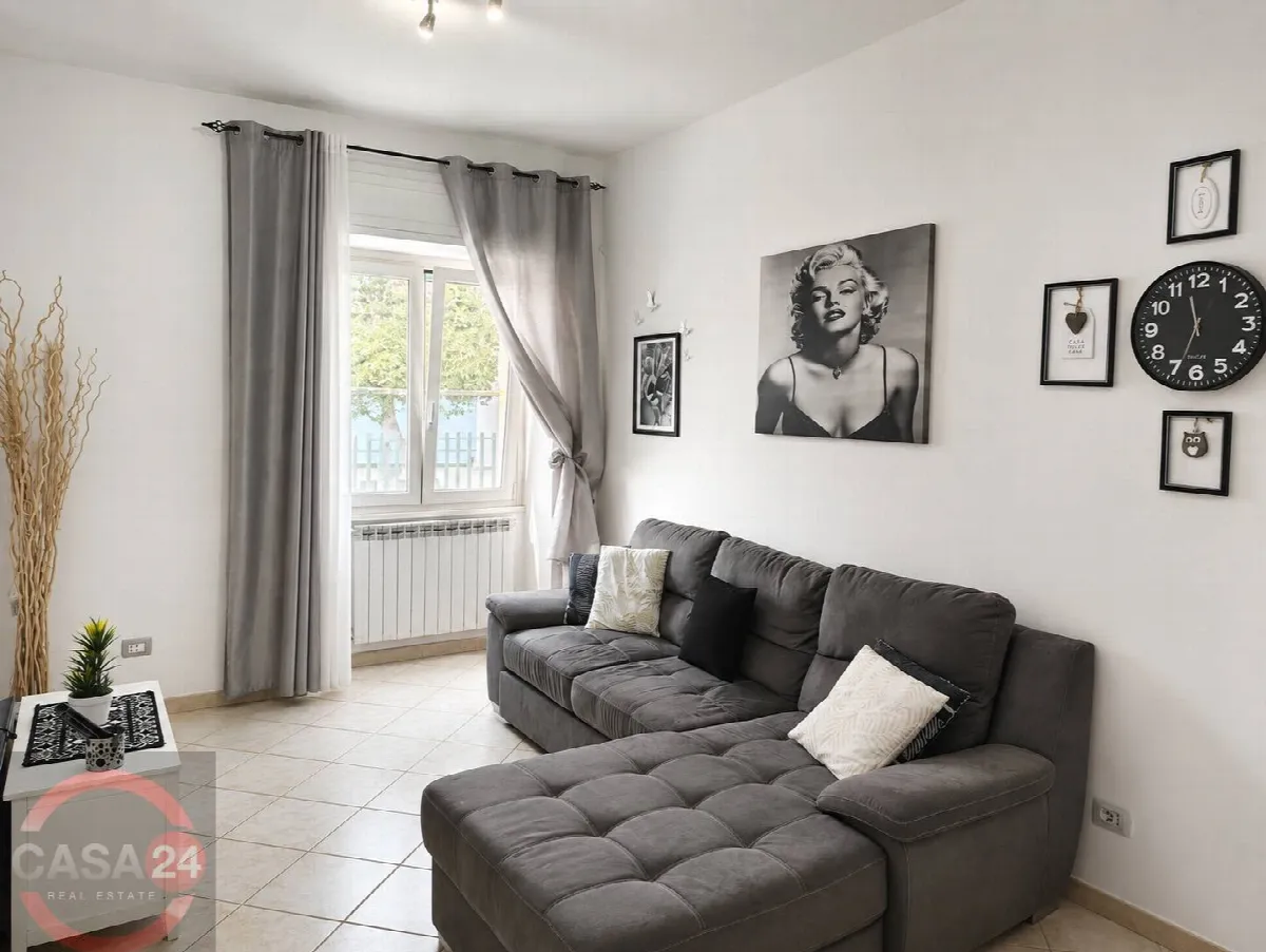 Appartamento in vendita a Latina, R2 Zona Piccarello - foto 2