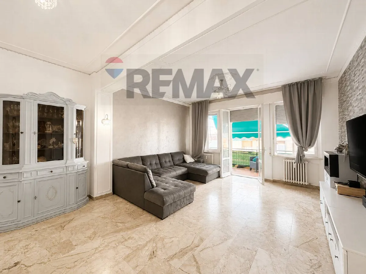 Appartamento in vendita a Falconara Marittima, Centro - foto 1