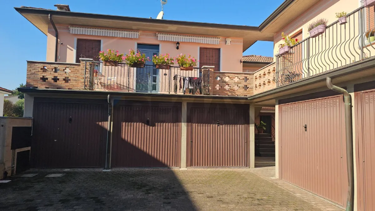 Appartamento in vendita a Sannazzaro de' Burgondi - foto 1