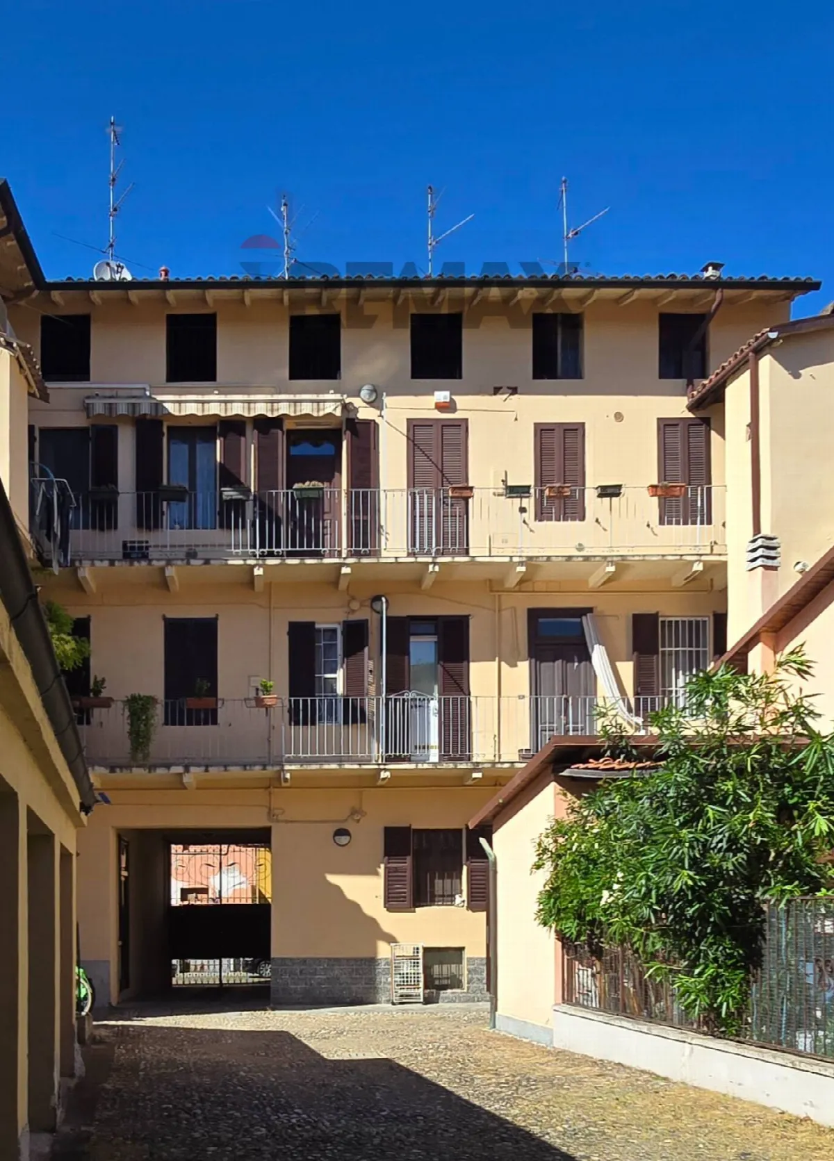 Appartamento in vendita a Pavia, Centro Storico - foto 1