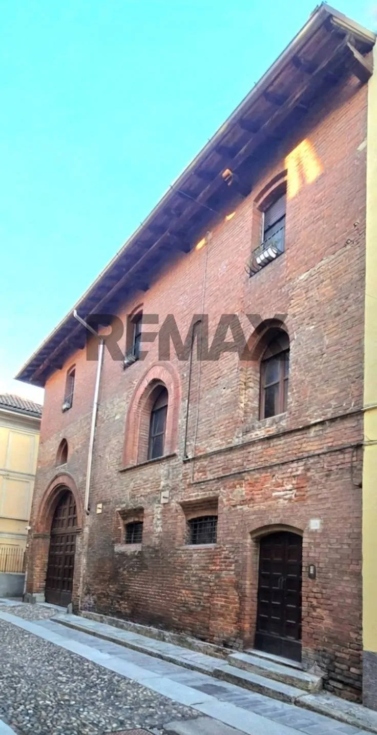 Appartamento in vendita a Pavia, Centro Storico - foto 5
