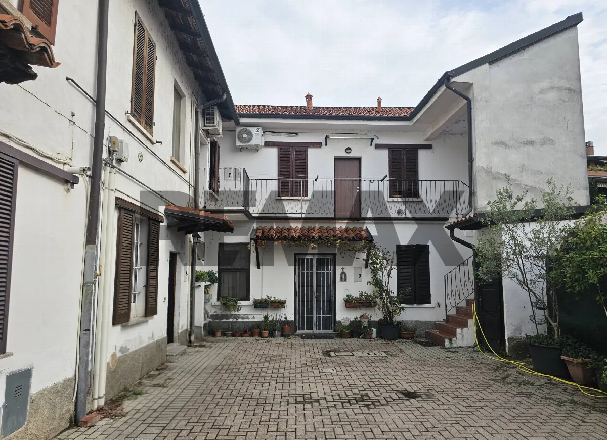 Appartamento in vendita a Pavia, S. Pietro - V.le Cremona - foto 1