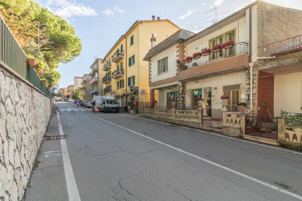 Appartamento in vendita a Ischia di Castro - foto 1