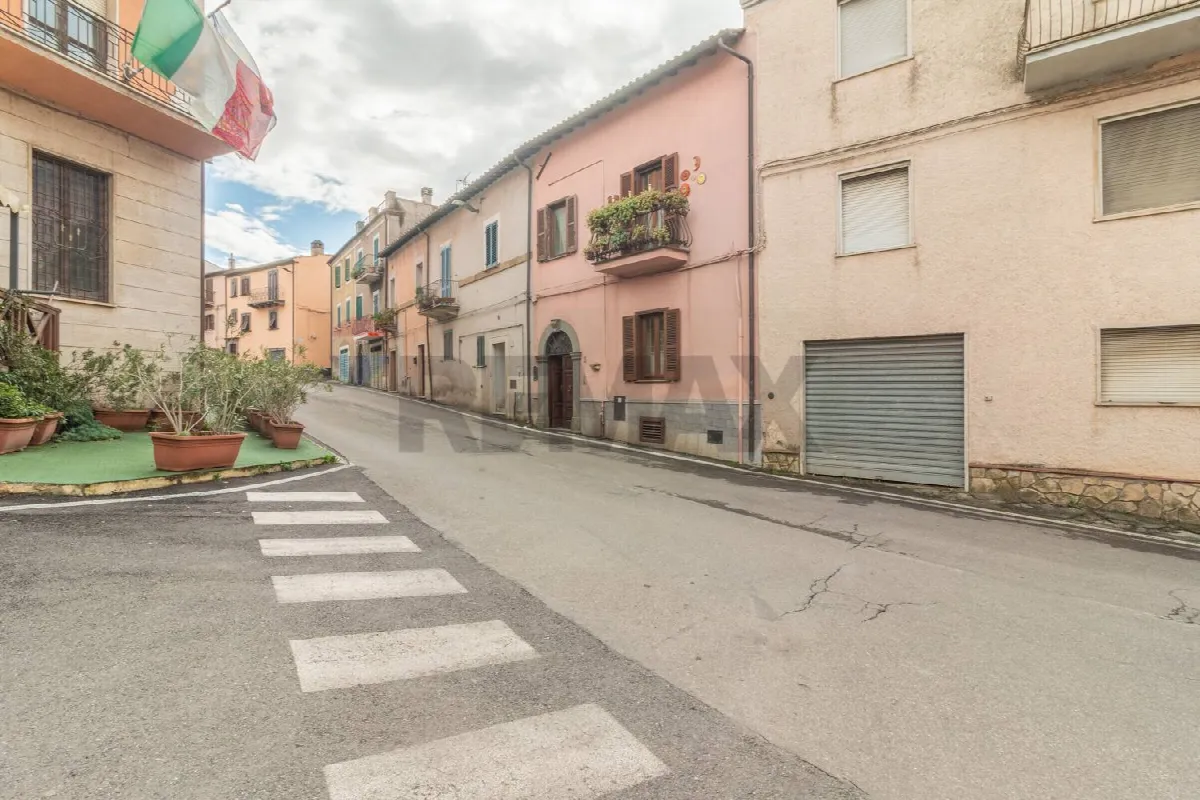 Appartamento in vendita a Ischia di Castro - foto 3
