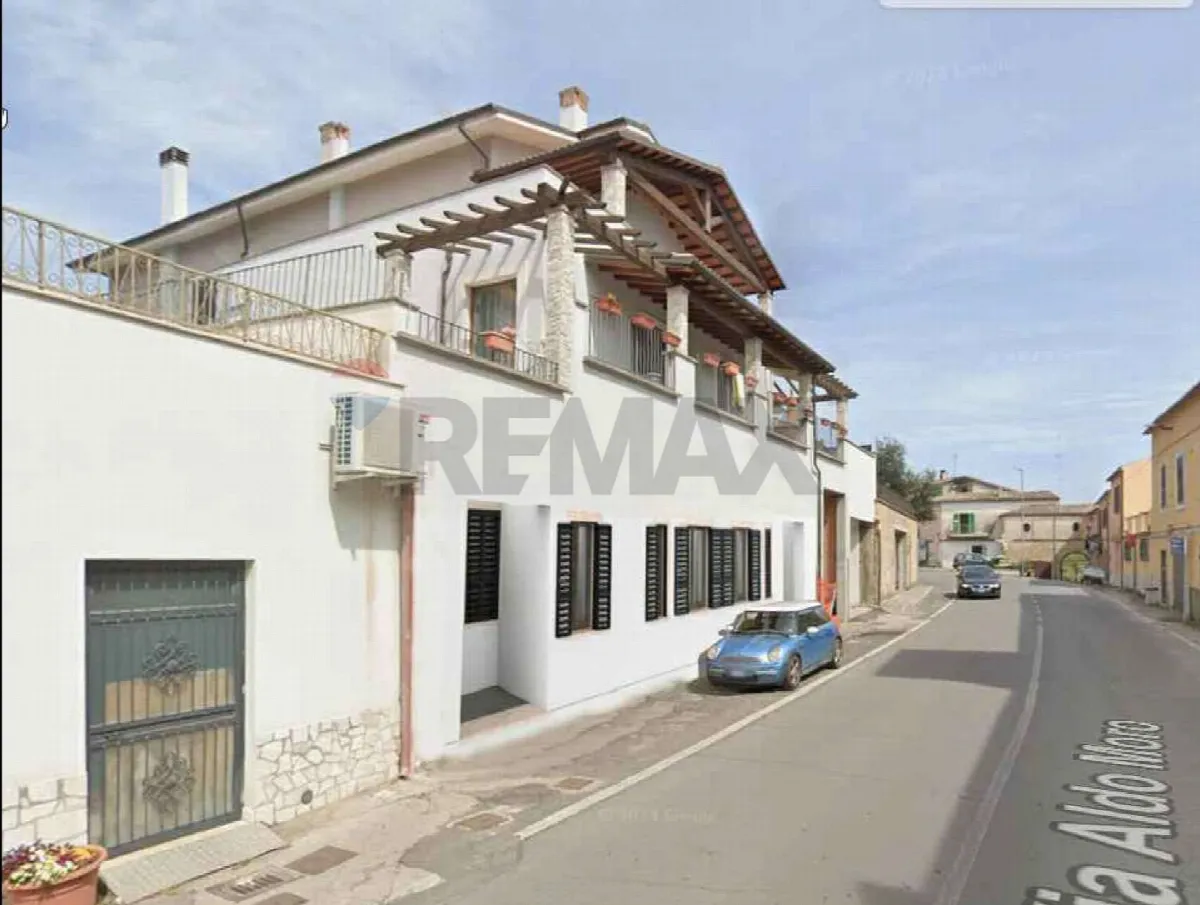 Appartamento in vendita a Ischia di Castro - foto 1