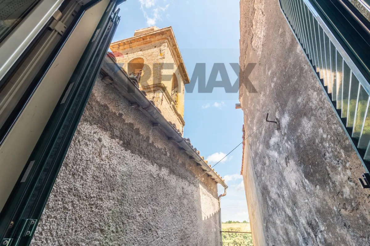Appartamento in vendita a Ischia di Castro - foto 1