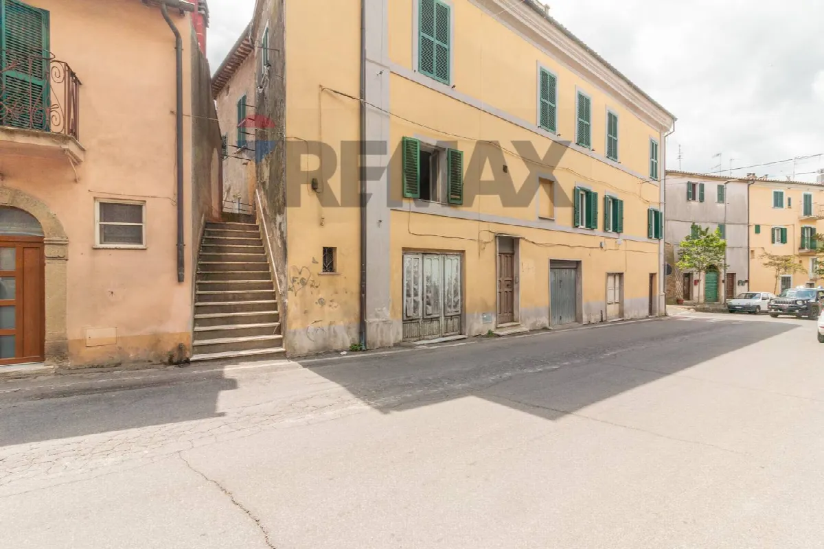 Appartamento in vendita a Ischia di Castro - foto 1