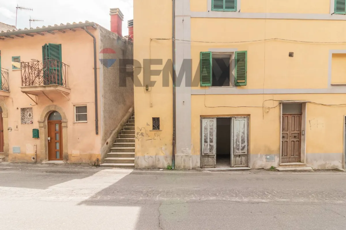 Appartamento in vendita a Ischia di Castro - foto 2