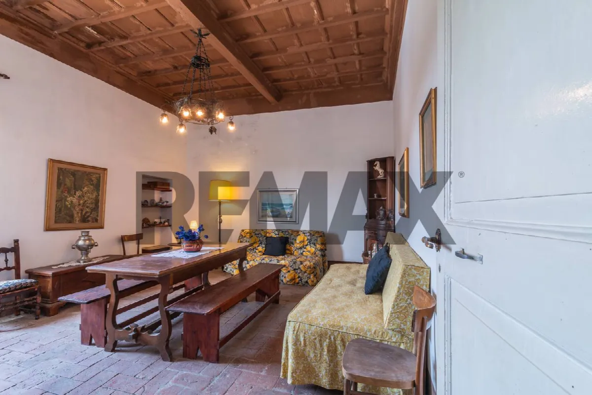 Appartamento in vendita a Ischia di Castro - foto 1