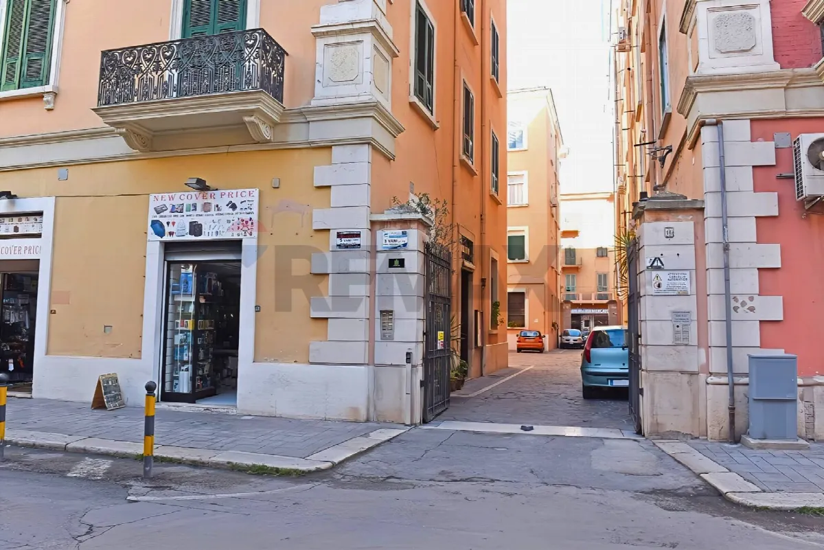 Appartamento in vendita a Foggia, Piazza Cavour - foto 1