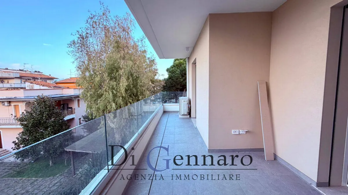 Appartamento Trilocale in vendita a Martinsicuro, Villa Rosa - foto 1