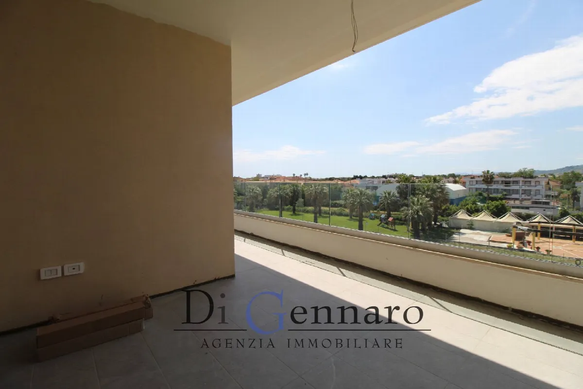 Appartamento Trilocale in vendita a Martinsicuro, Villa Rosa - foto 1