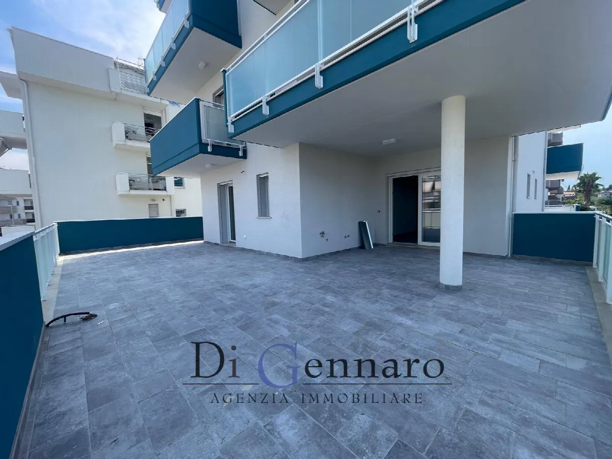Appartamento Trilocale in vendita a Alba Adriatica, centrale - foto 1