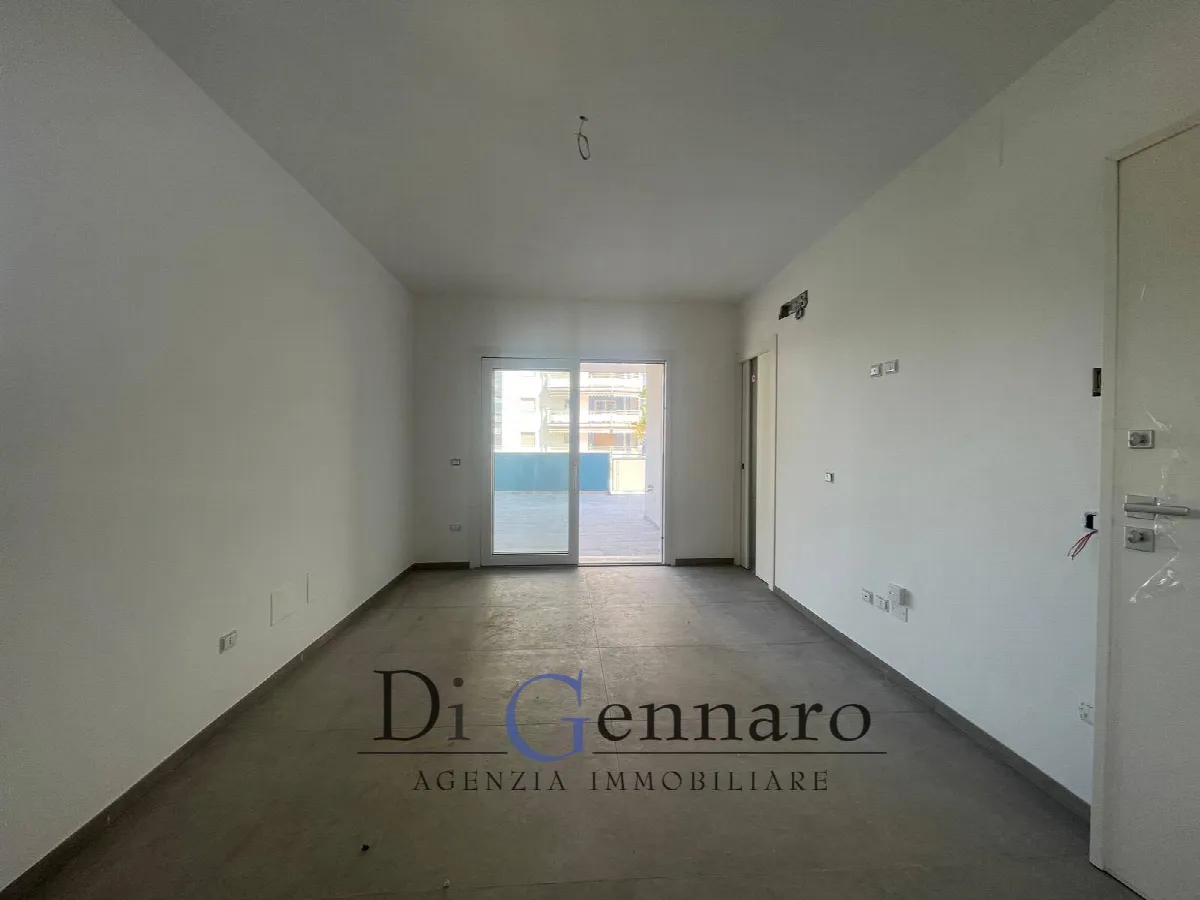 Appartamento Trilocale in vendita a Alba Adriatica, centrale - foto 3