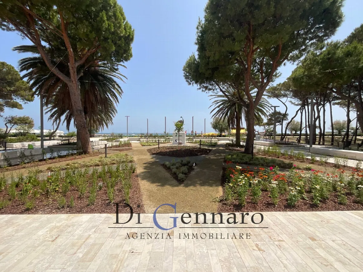 Appartamento in vendita a Alba Adriatica, Zona Mare - foto 4
