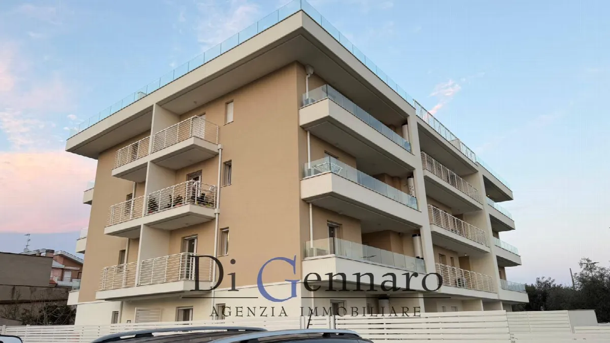 Appartamento Trilocale in vendita a Martinsicuro, Villa Rosa - foto 1