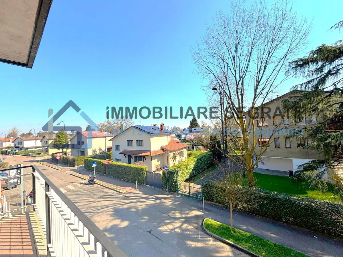 4 Locali in vendita a Segrate, Villaggio Ambrosiano - foto 8