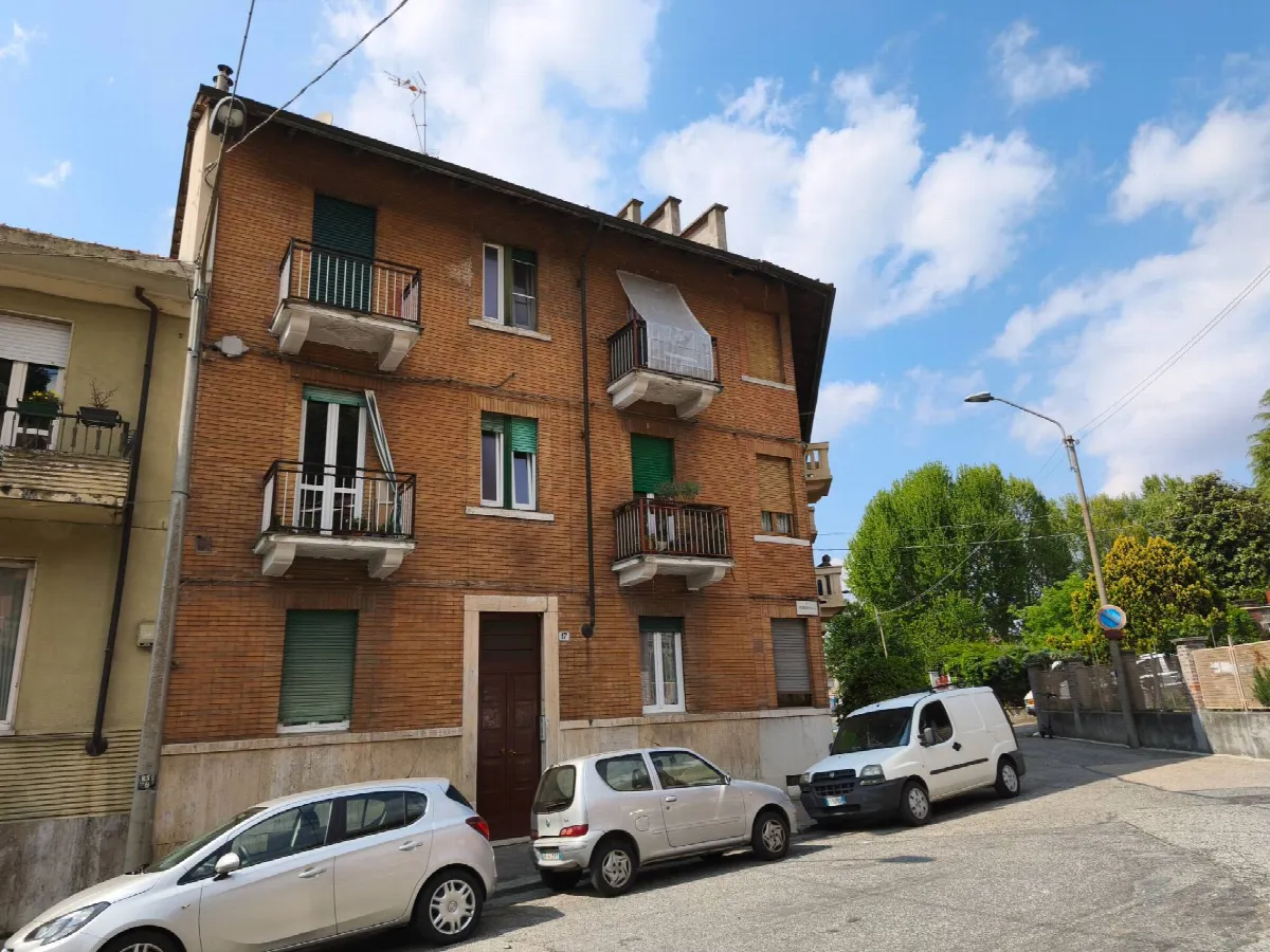 Appartamento in vendita a Torino, Sassi - foto 1