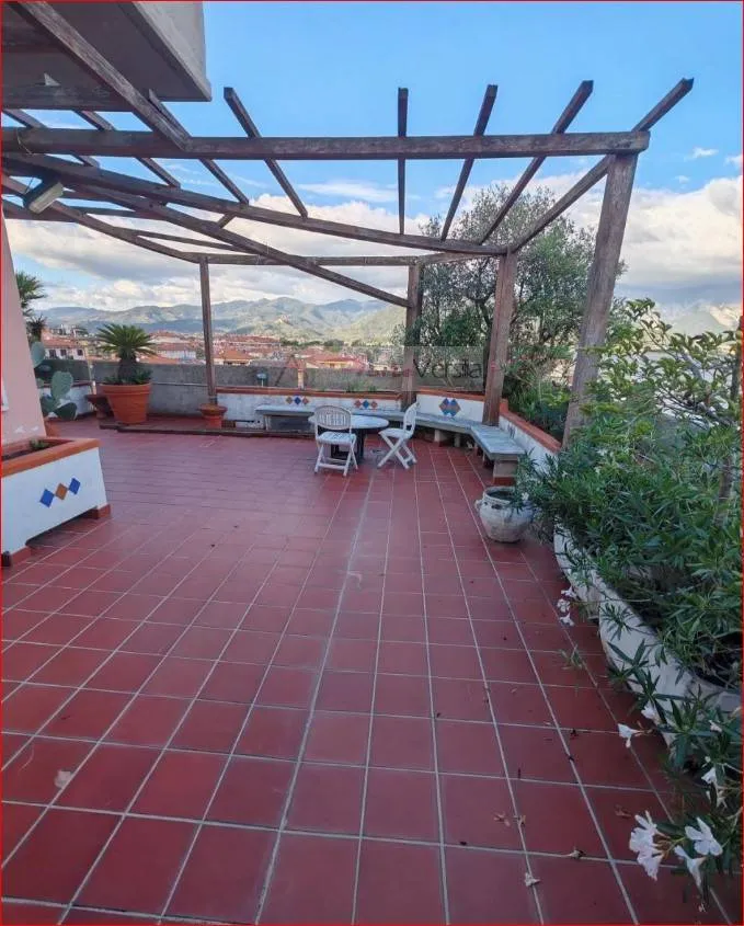 appartamento in vendita a Carrara, Marina di Carrara - foto 9