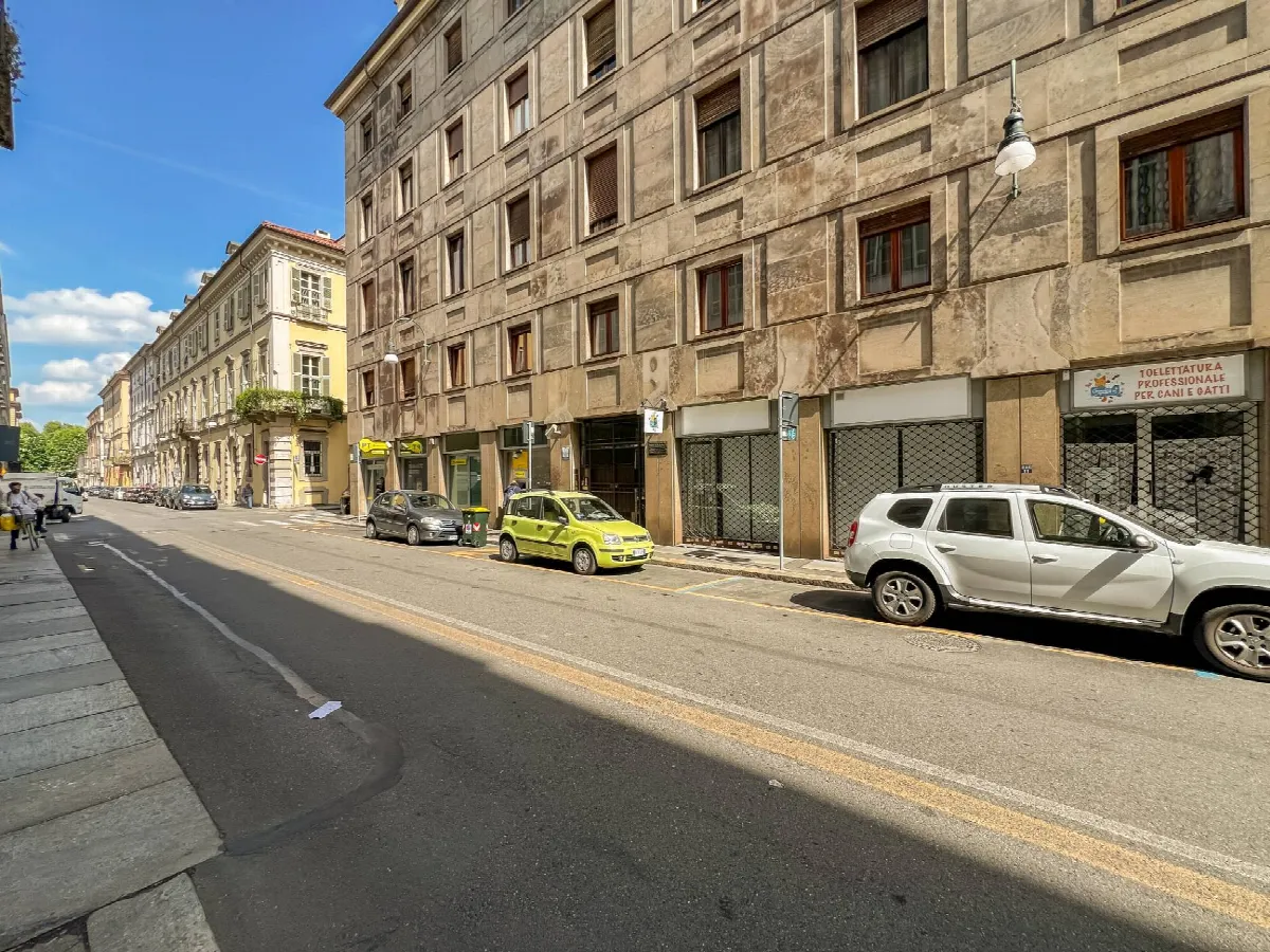 Appartamento in vendita a Torino, Centro Storico - foto 1