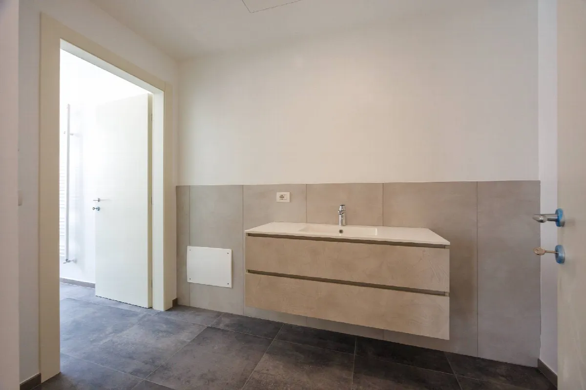 Appartamento in vendita a Ciriè, Parco - foto 7