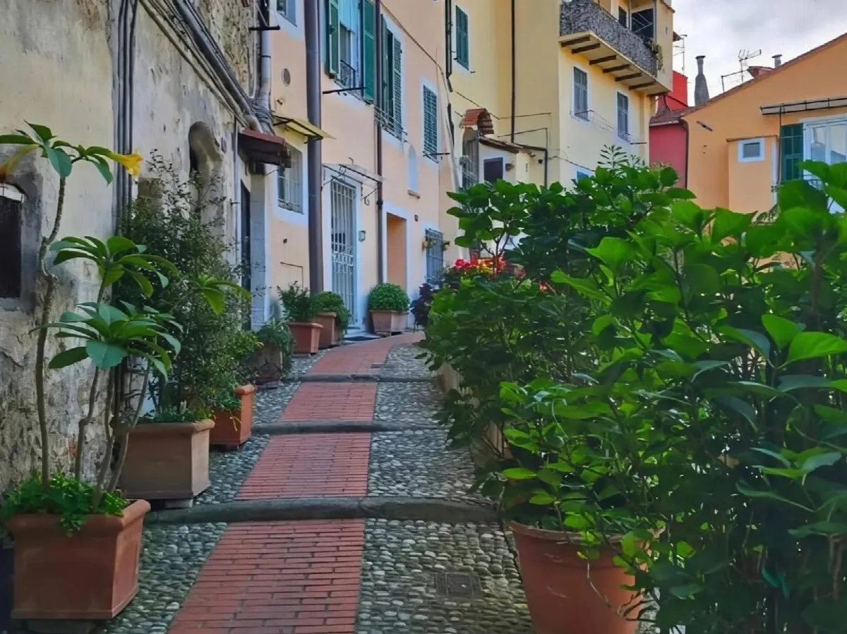 Appartamento in vendita a Ventimiglia, Centro - foto 1