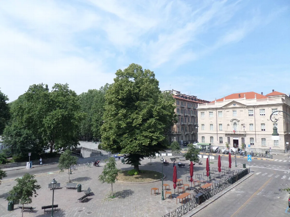 Appartamento in vendita a Torino, Centro - foto 2