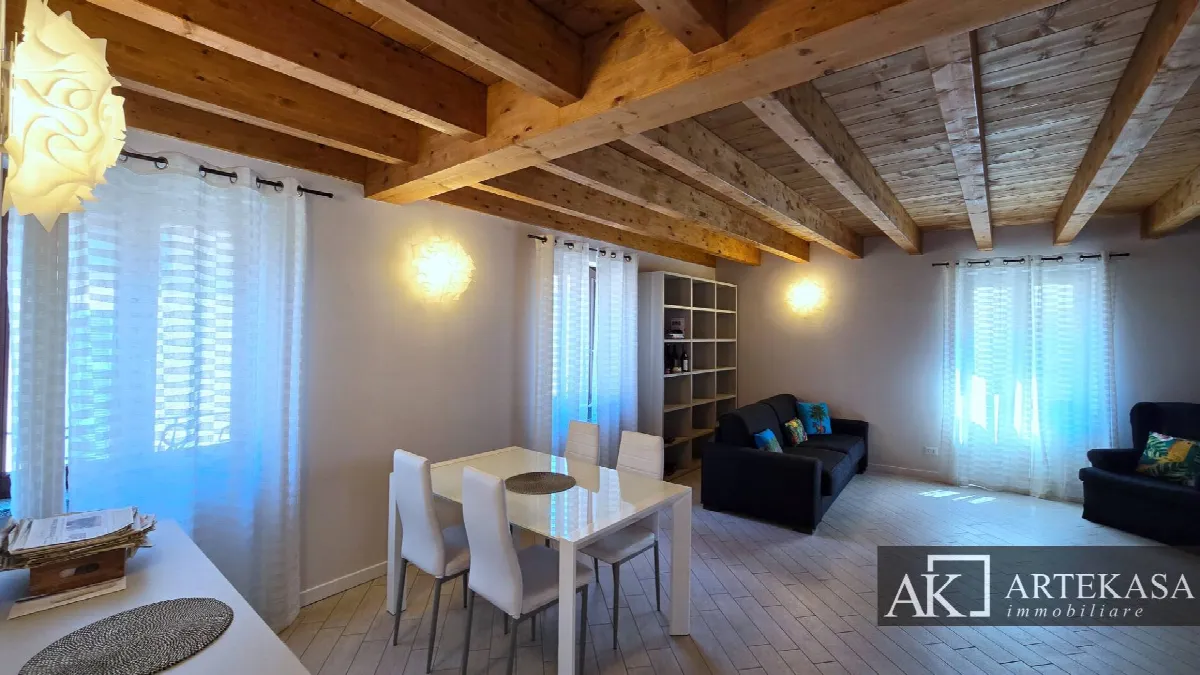 3 LOCALI in vendita a Novara, 1 - Centro - foto 1