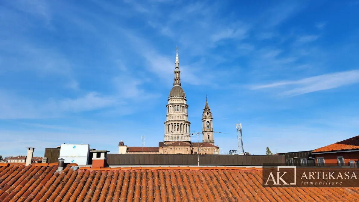 4 LOCALI in vendita a Novara, 1 - Centro - foto 4