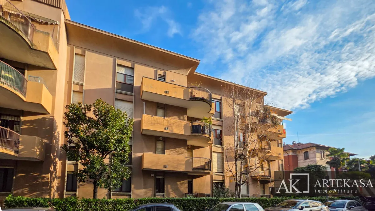 4 LOCALI in vendita a Novara, 1 - Centro - foto 1