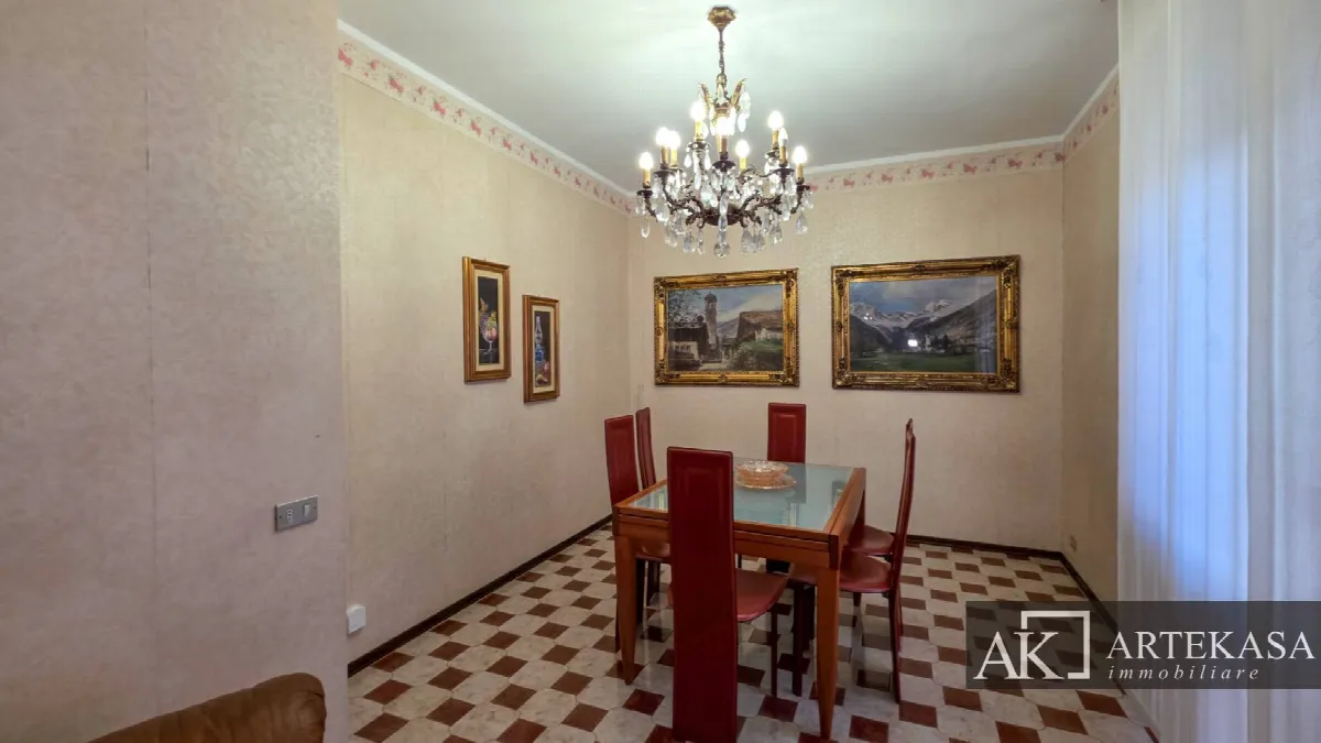 4 LOCALI in vendita a Novara, 1 - Centro - foto 8