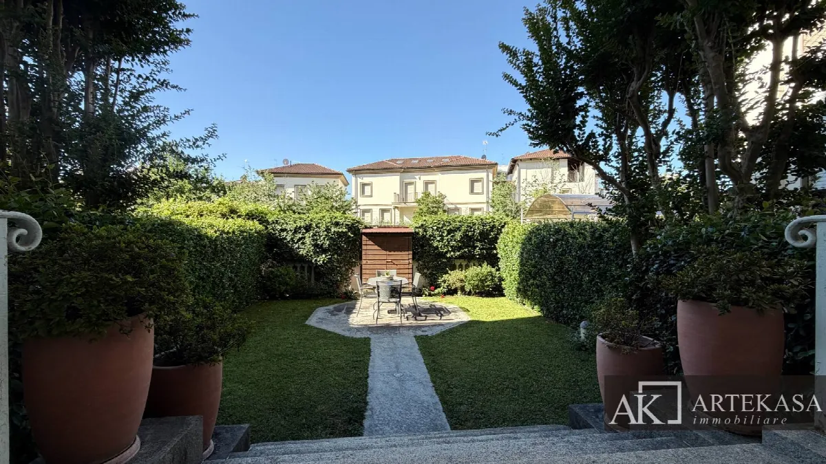 5 LOCALI in vendita a Vercelli - foto 8