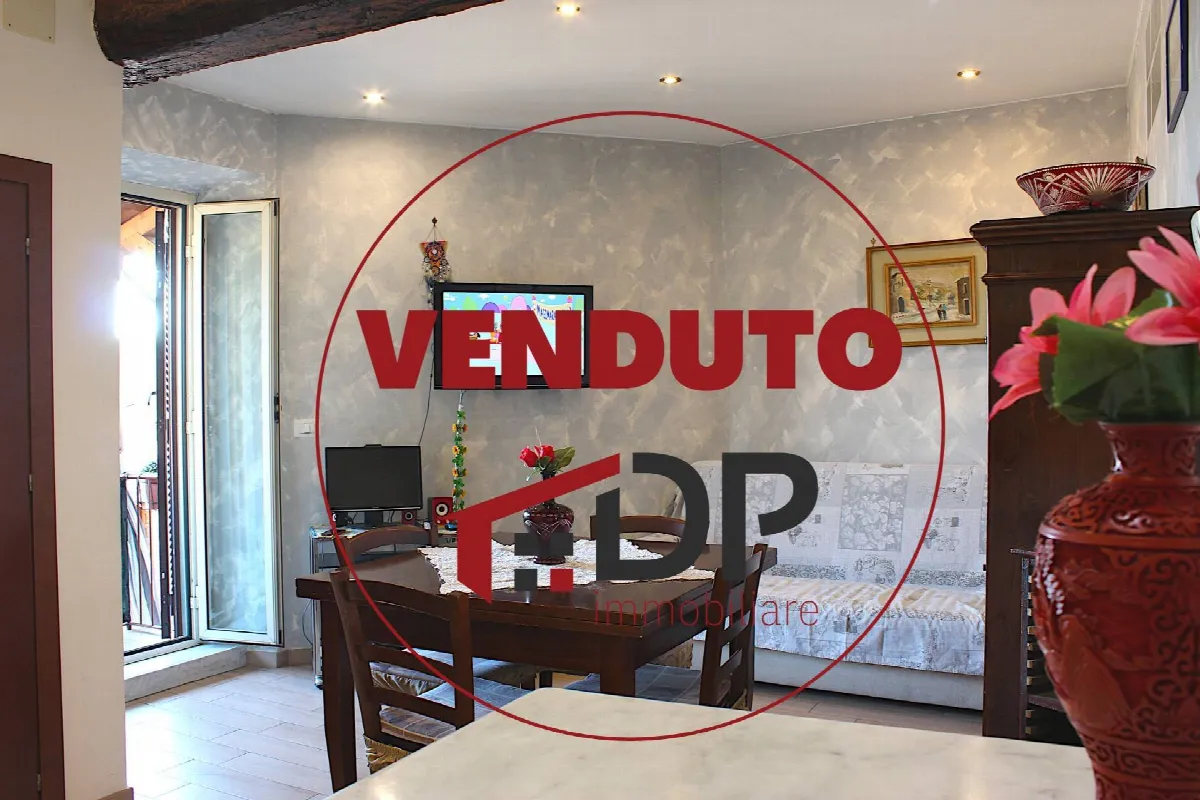 Appartamento in vendita a Palombara Sabina, Centro Storico - foto 1