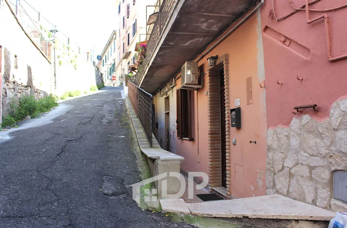 Appartamento in vendita a Palombara Sabina, Semicentrale - foto 2