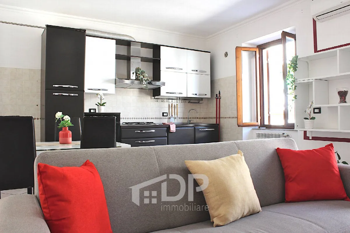 Appartamento in vendita a Palombara Sabina, Semicentrale - foto 2