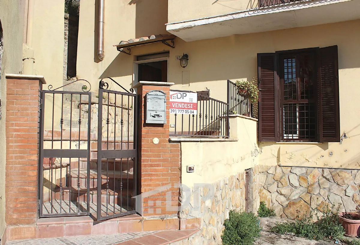 Appartamento in vendita a Palombara Sabina, Semicentrale - foto 2