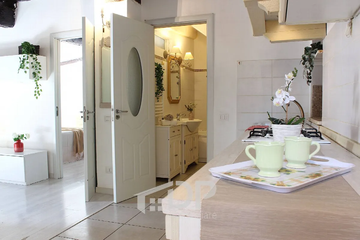 Appartamento in vendita a Palombara Sabina, Centro Storico - foto 4