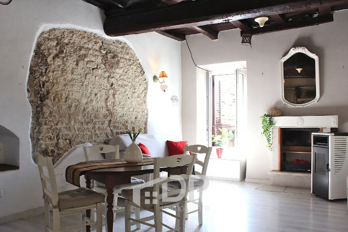 Appartamento in vendita a Palombara Sabina, Centro Storico - foto 6