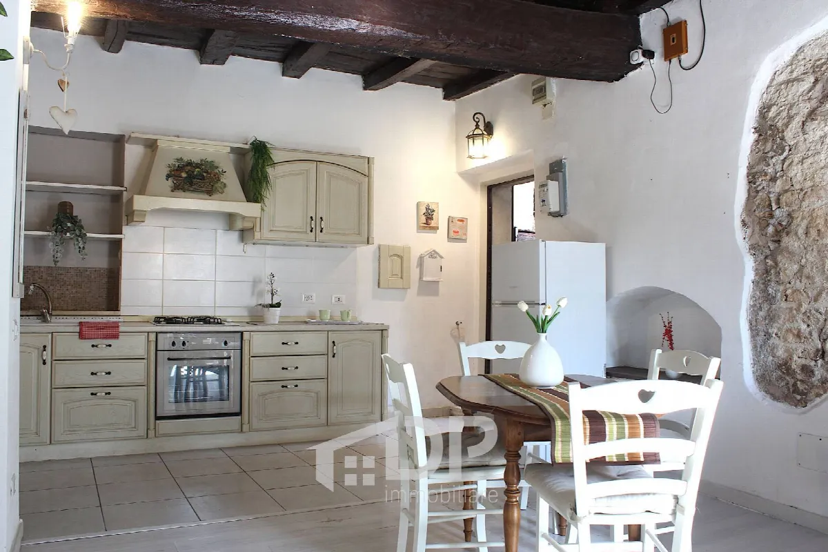 Appartamento in vendita a Palombara Sabina, Centro Storico - foto 7