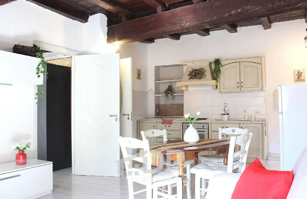 Appartamento in vendita a Palombara Sabina, Centro Storico - foto 8