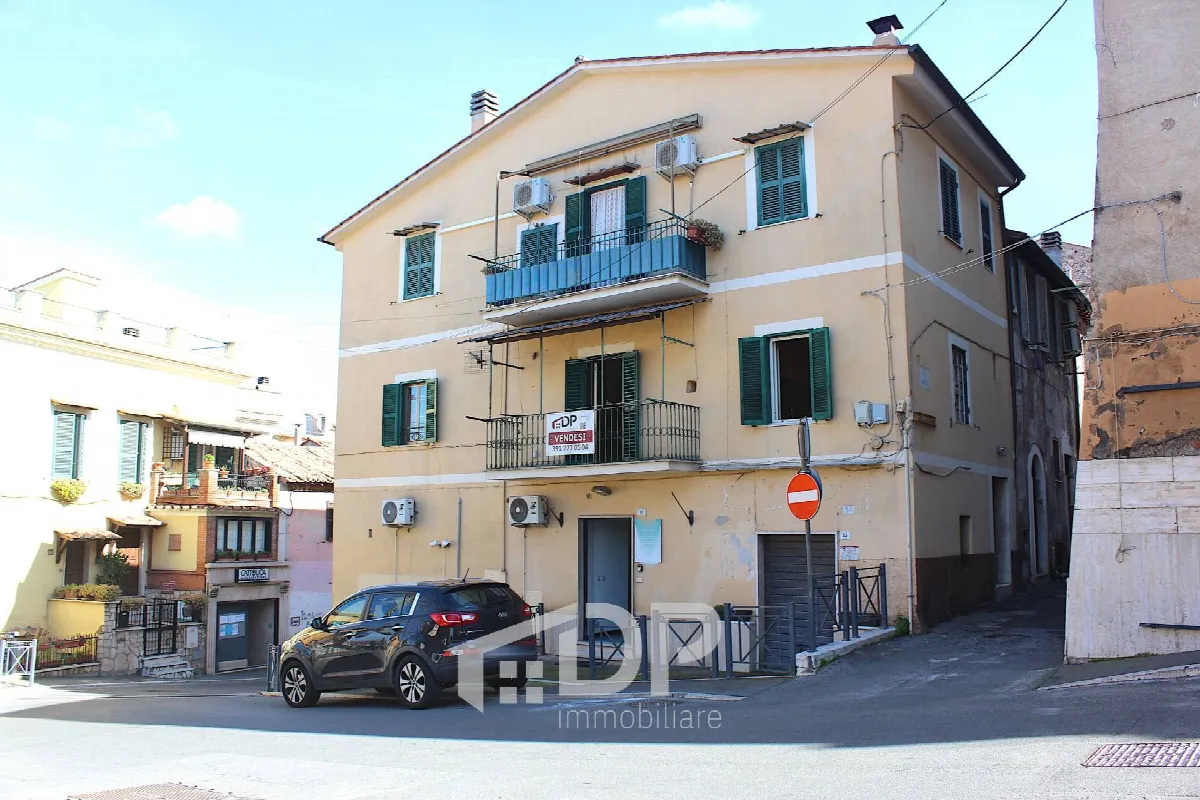 Appartamento in vendita a Palombara Sabina, Semicentrale - foto 1