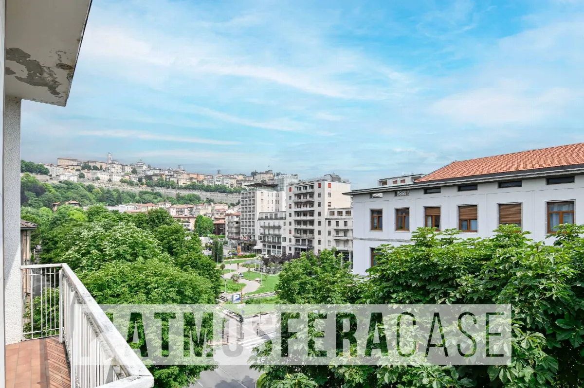 Appartamento in vendita a Bergamo, Centrale - foto 1