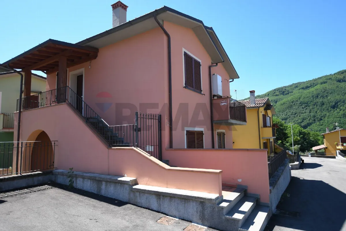 Appartamento in vendita a Bagni di Lucca, Fornoli - foto 1