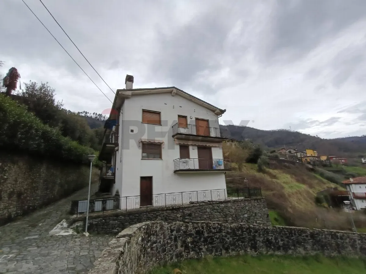 Appartamento in vendita a Bagni di Lucca, Centro - foto 1