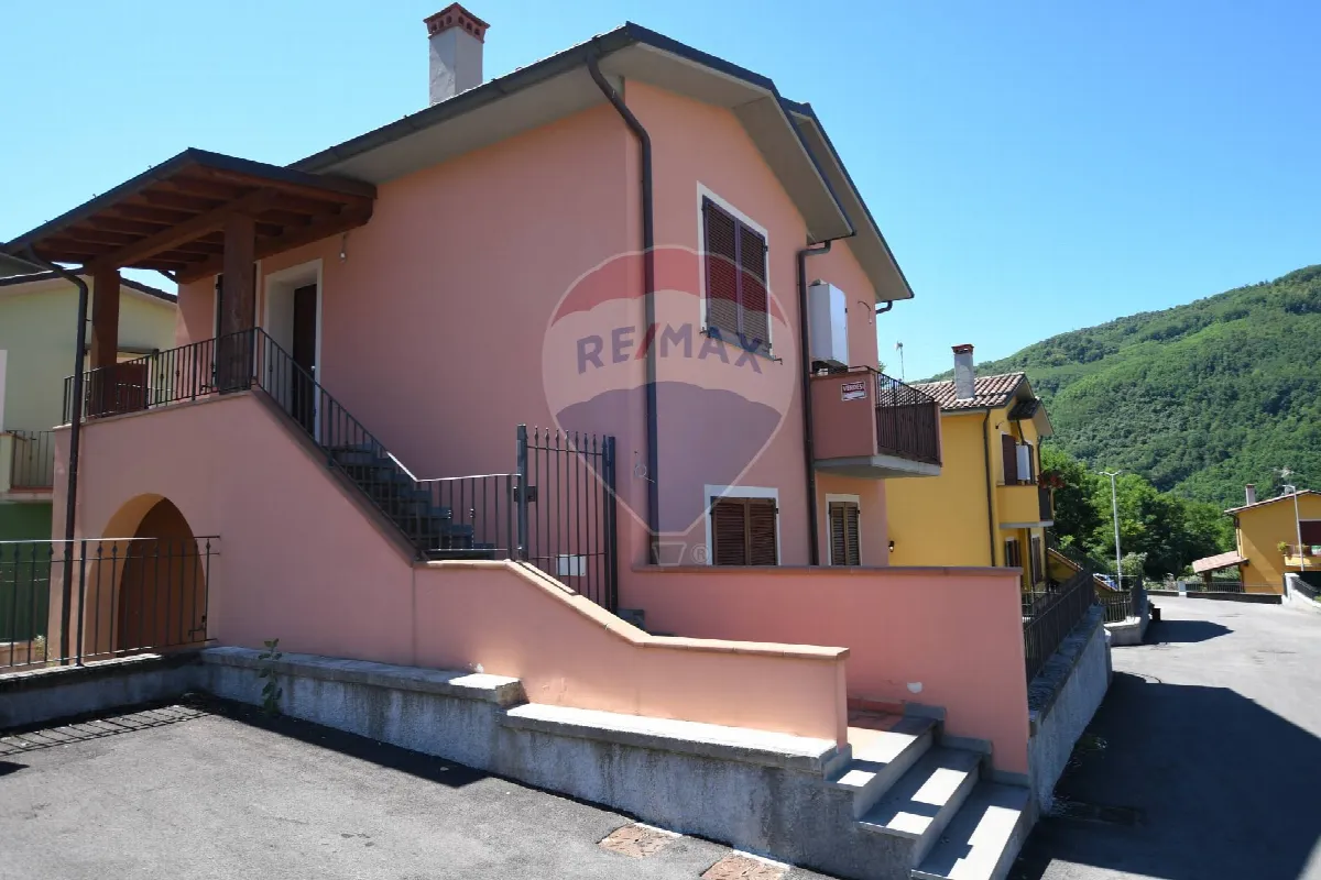 Appartamento in vendita a Bagni di Lucca, Fornoli - foto 2