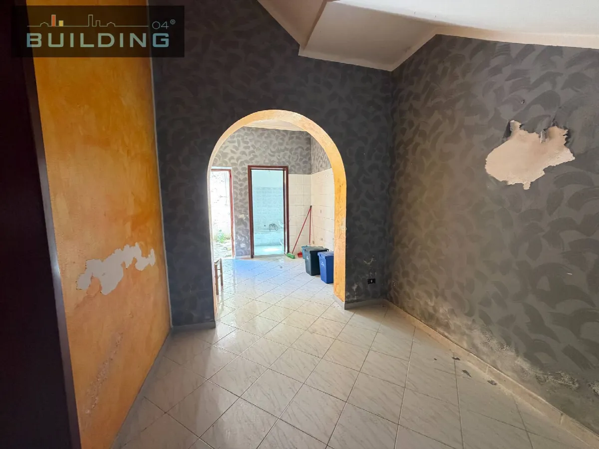 Appartamento con accesso indipendente in vendita a Castelvetrano, Castelvetrano Città - foto 4